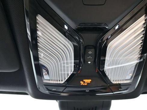 Used 2022 BMW X5 xDrive40i w/ Executive Package AWD/4WD image 29