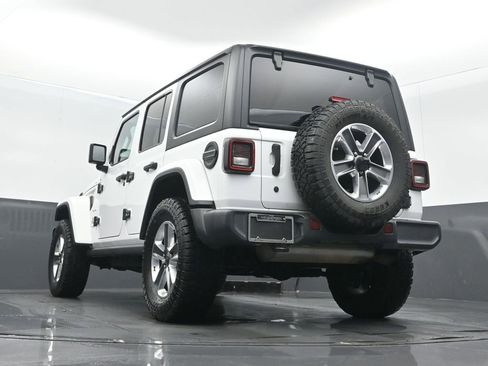 Used 2020 Jeep Wrangler Unlimited Sahara AWD/4WD image 33