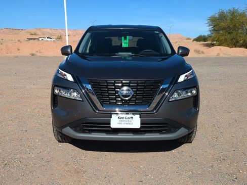 Used 2021 Nissan Rogue SV image 9