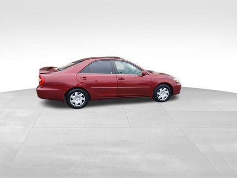 Used 2002 Toyota Camry XLE image 4