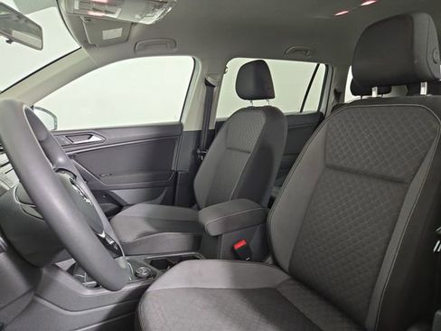 Used 2021 Volkswagen Tiguan S image 13