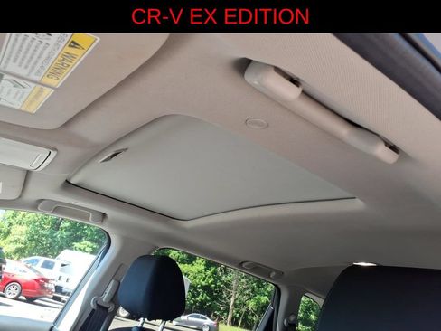 Used 2025 Honda CR-V EX image 15