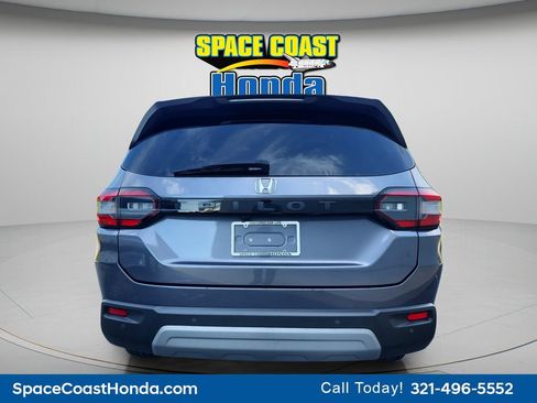 Certified 2024 Honda Pilot EX-L image 4