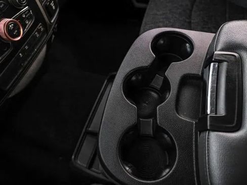 Used 2019 RAM 1500 Big Horn RWD image 23