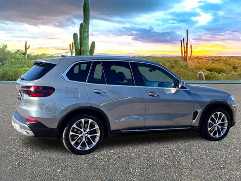 Used 2024 BMW X5 sDrive40i image 6