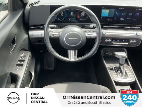 Used 2025 Hyundai Kona SEL AWD/4WD image 14