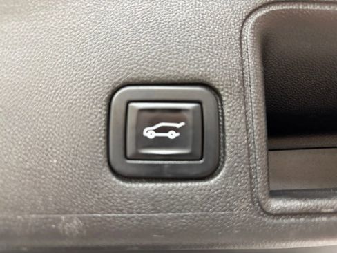 Used 2022 GMC Terrain SLT AWD/4WD image 31