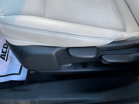 Certified 2024 Buick Encore GX Preferred FWD image 11