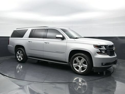 Used 2016 Chevrolet Suburban LT AWD/4WD image 3