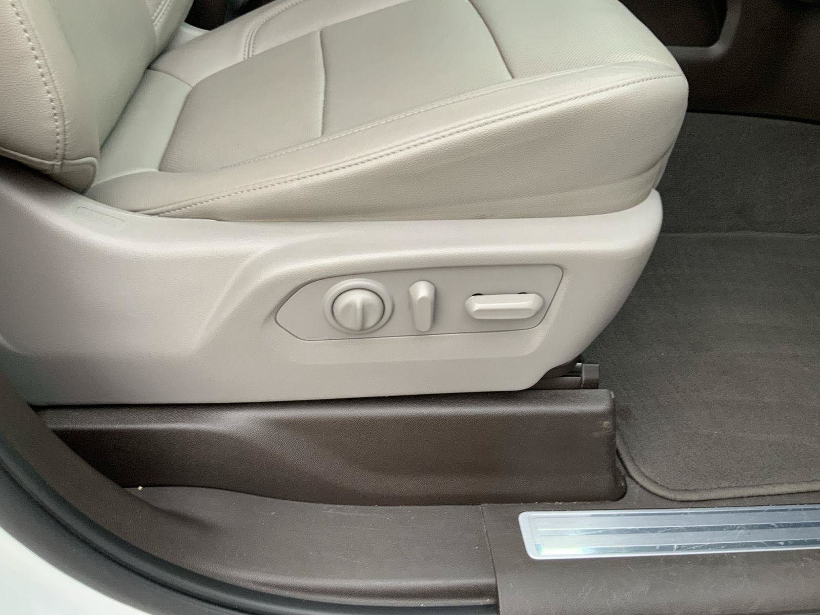 Used 2019 GMC Sierra 1500 SLT w/ SLT Premium Plus Package AWD/4WD image 67