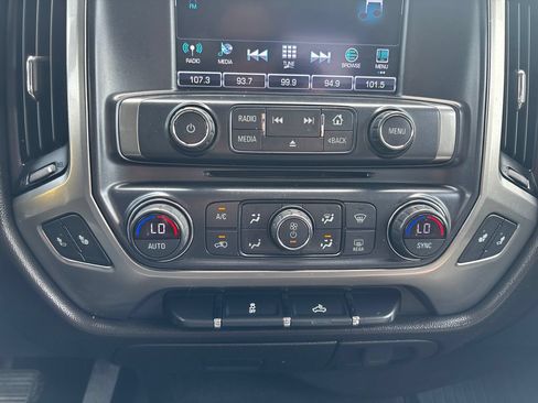 Certified 2018 Chevrolet Silverado 1500 LT w/ All Star Edition AWD/4WD image 18