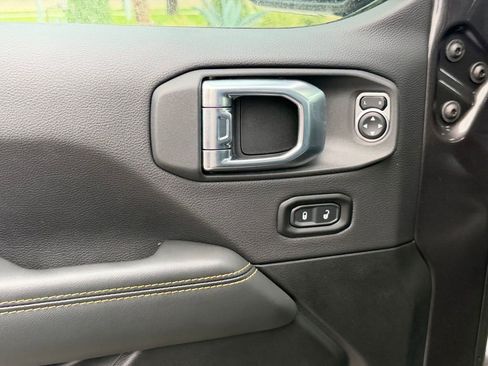 New 2026 Jeep Wrangler Unlimited Sahara AWD/4WD image 15