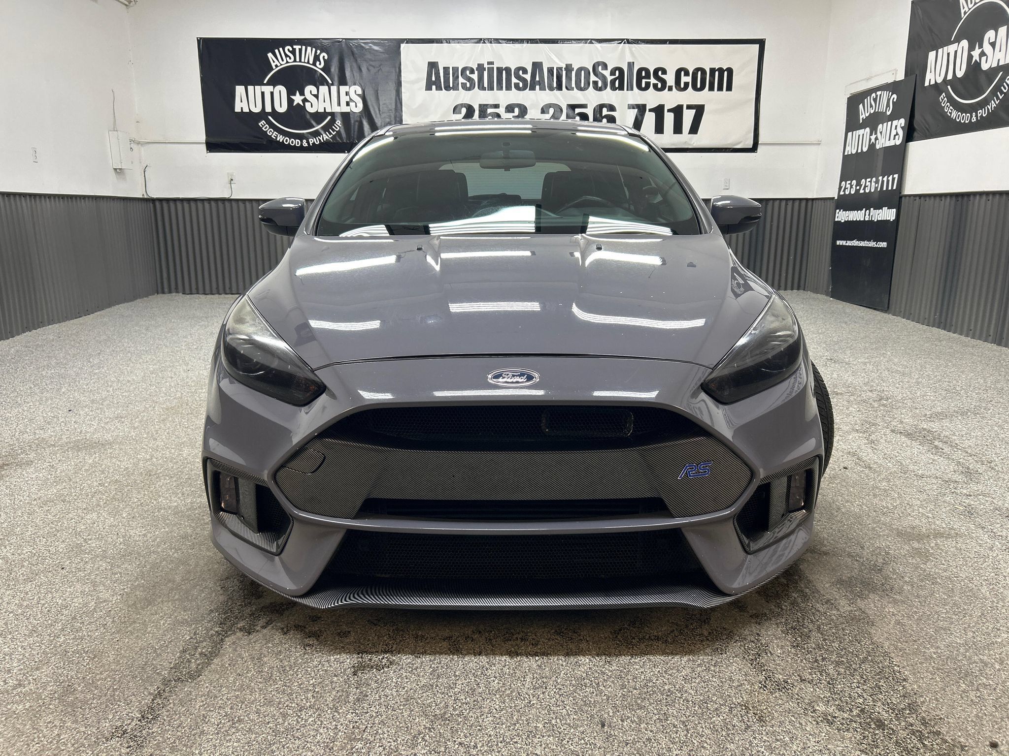 Used 2017 Ford Focus RS AWD/4WD image 2