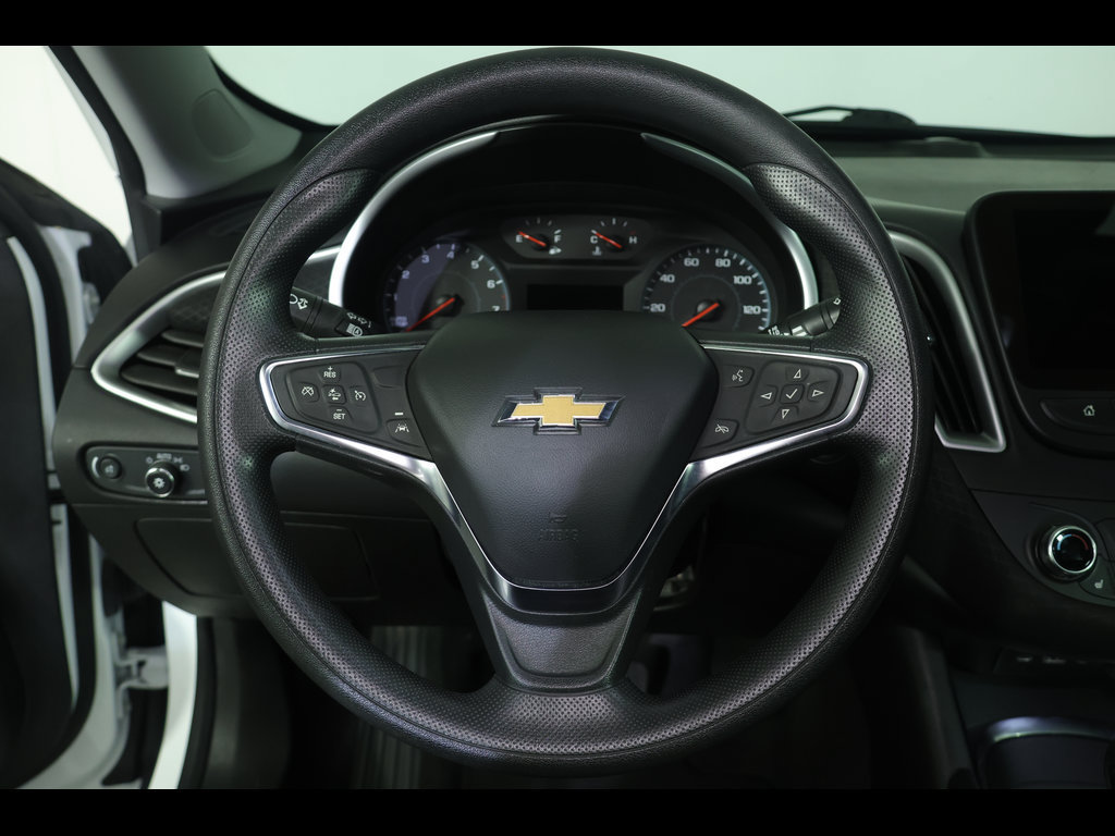 Used 2024 Chevrolet Malibu LT FWD image 11
