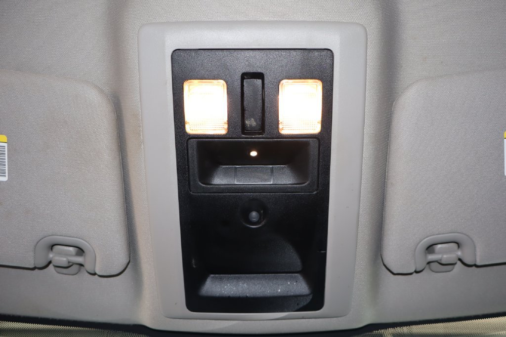 Used 2021 RAM 1500 Classic SLT AWD/4WD image 28