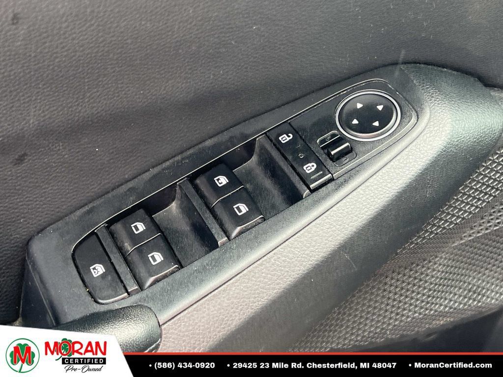 Used 2021 Kia Seltos S FWD image 15
