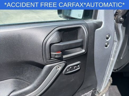 Used 2016 Jeep Wrangler Unlimited Sahara w/ Dual Top Group image 24