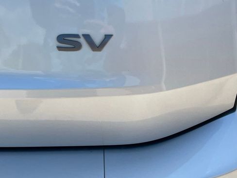 Used 2024 Nissan Rogue SV FWD image 6