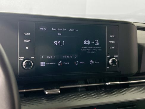 Used 2024 Kia Carnival LX image 14