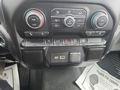 Used 2021 Chevrolet Silverado 1500 LT AWD/4WD image 28