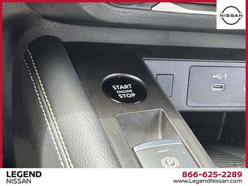Used 2025 Nissan Kicks SV w/ SV Premium Package AWD/4WD image 25