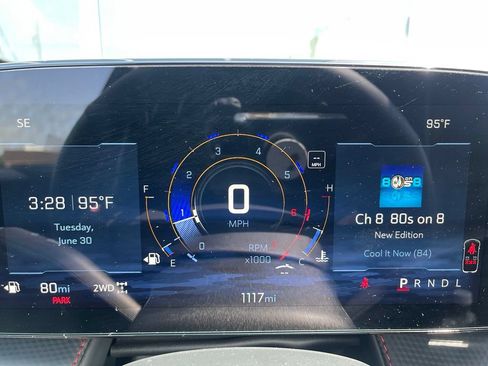 Used 2026 Chevrolet Equinox RS AWD/4WD image 7