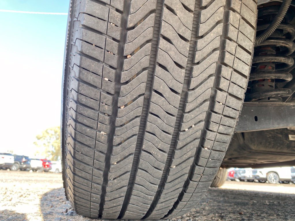Used 2025 GMC Acadia Elevation FWD image 28