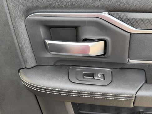 New 2026 RAM 2500 Big Horn AWD/4WD image 40