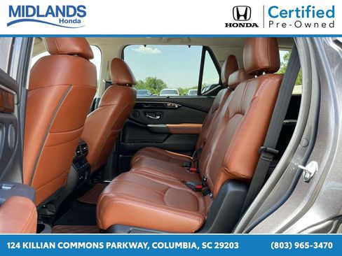 Certified 2025 Honda Pilot Touring image 11