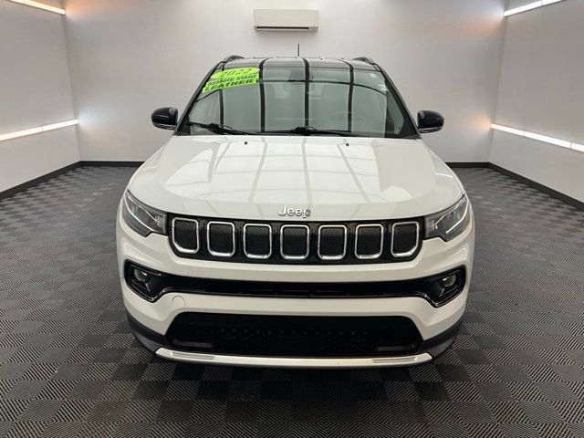Used 2022 Jeep Compass Limited AWD/4WD image 2