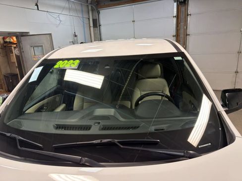 Used 2023 Chevrolet Traverse LS AWD/4WD image 28