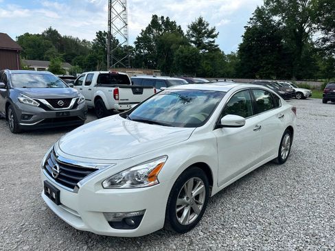 Used 2013 Nissan Altima 2.5 SL w/ Technology Pkg image 1