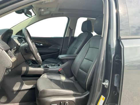 Used 2019 GMC Terrain Denali w/ Advanced Safety Package FWD image 9