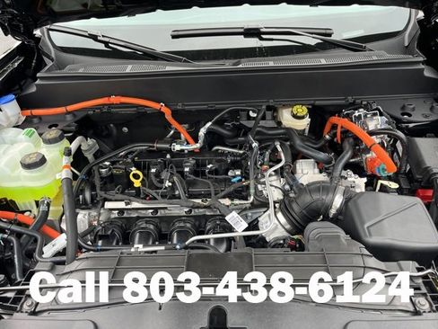 New 2025 Ford Maverick XLT image 21