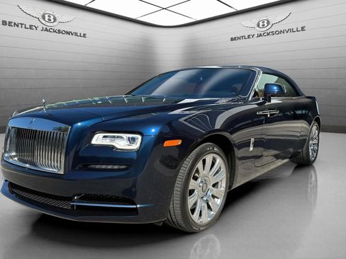 Used 2018 Rolls-Royce Dawn image 9