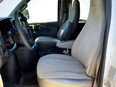 Used 2019 Chevrolet Express 3500 LT w/ LT Preferred Equipment Group image 25