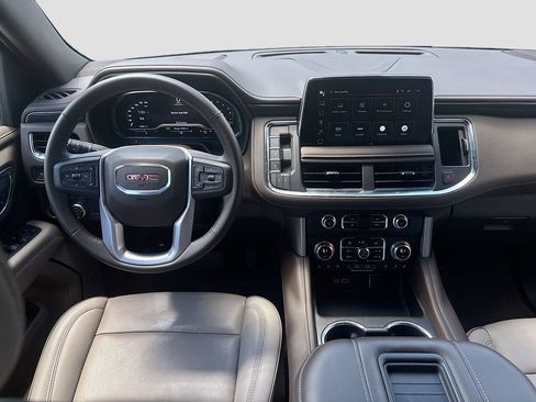 Used 2024 GMC Yukon XL SLT w/ SLT Luxury Package image 46
