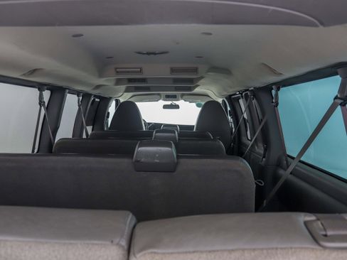 Used 2015 Chevrolet Express 3500 LS image 13