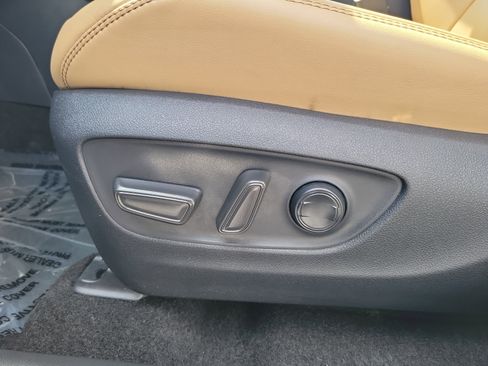 Certified 2025 Toyota RAV4 XLE Premium image 24