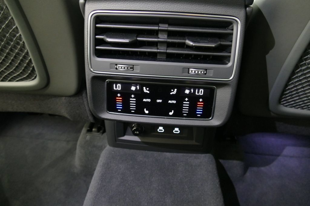 Certified 2026 Audi Q7 3.0T Premium Plus AWD/4WD image 29