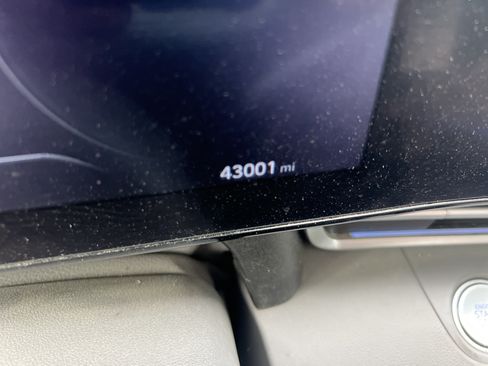 Used 2024 Hyundai Elantra Blue FWD image 19