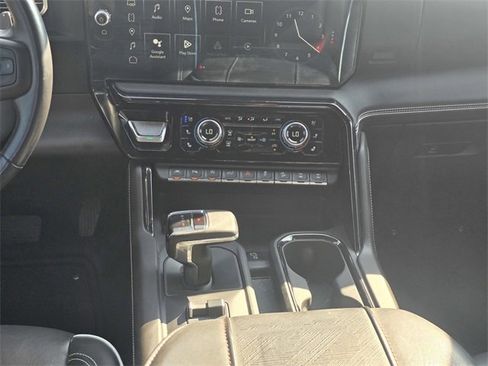 Used 2024 GMC Sierra 1500 AT4X image 17