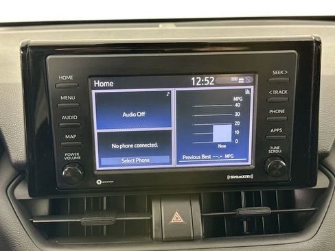 Used 2020 Toyota RAV4 LE AWD/4WD image 12