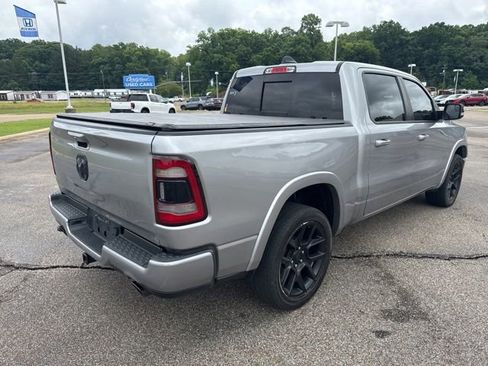 Used 2022 RAM 1500 Laramie AWD/4WD image 7
