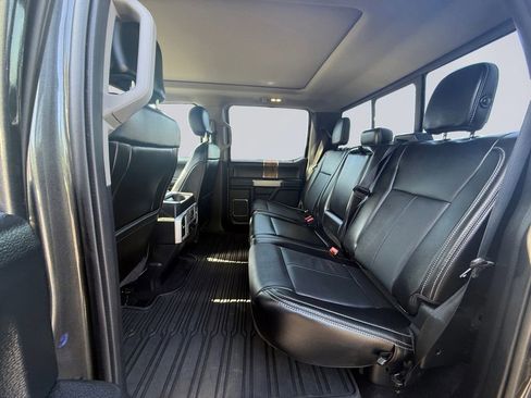 Used 2019 Ford F150 Lariat w/ Equipment Group 502A Luxury AWD/4WD image 17