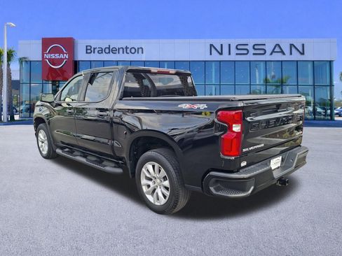 Used 2020 Chevrolet Silverado 1500 Custom w/ Custom Value Package AWD/4WD image 7