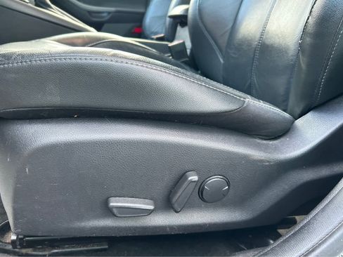 Used 2016 Ford Focus SE w/ Equipment Group 201A image 10