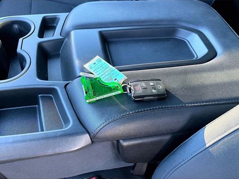 Used 2019 Chevrolet Silverado 1500 Custom Trail Boss w/ Custom Convenience Package image 10