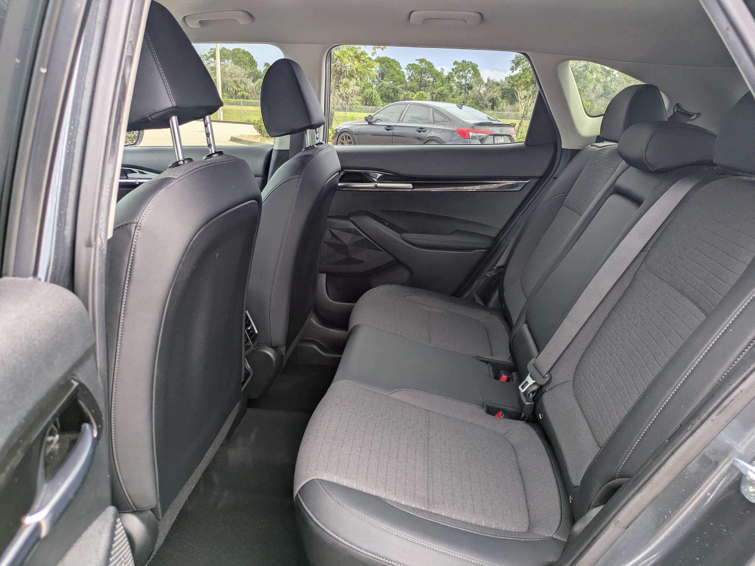Certified 2023 Kia Seltos S w/ Navigation Package AWD/4WD image 13