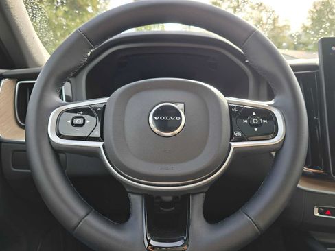 Used 2026 Volvo XC60 B5 Plus w/ Climate Package AWD/4WD image 24